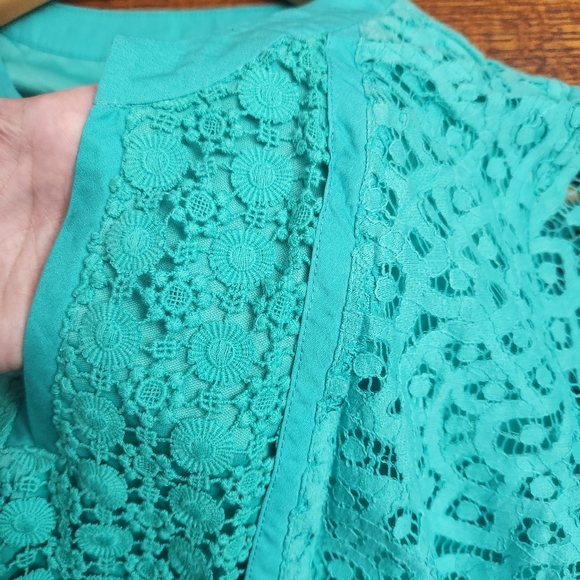 Isaac Mizrahi Live Cap Sleeve Top Women 1X teal torquise Boho lace overlay - Picture 9 of 11